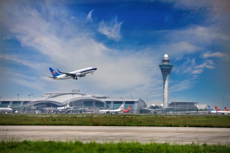 2020年白云飞机场合计输送乘客达4378万人次