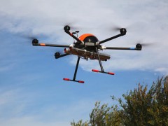 阿坝州松潘县首次利用无人机巡查护林防火，确保山林安全